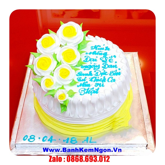 Bánh sinh nhật Ngã Năm