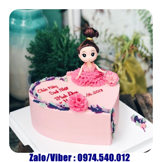 Tiệm bánh ở Tháp Chàm