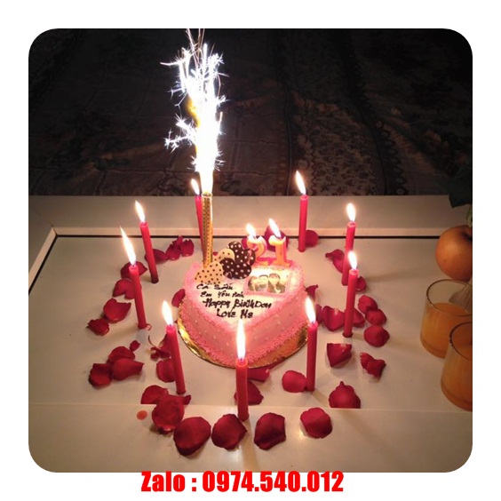 Giao bánh kem ở Phù Cát