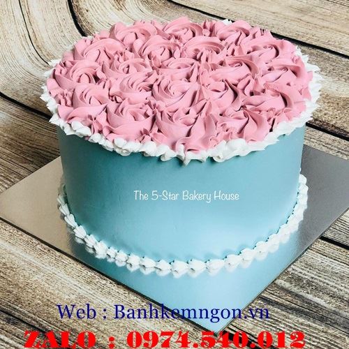 Đặt bánh kem ở Điện Biên